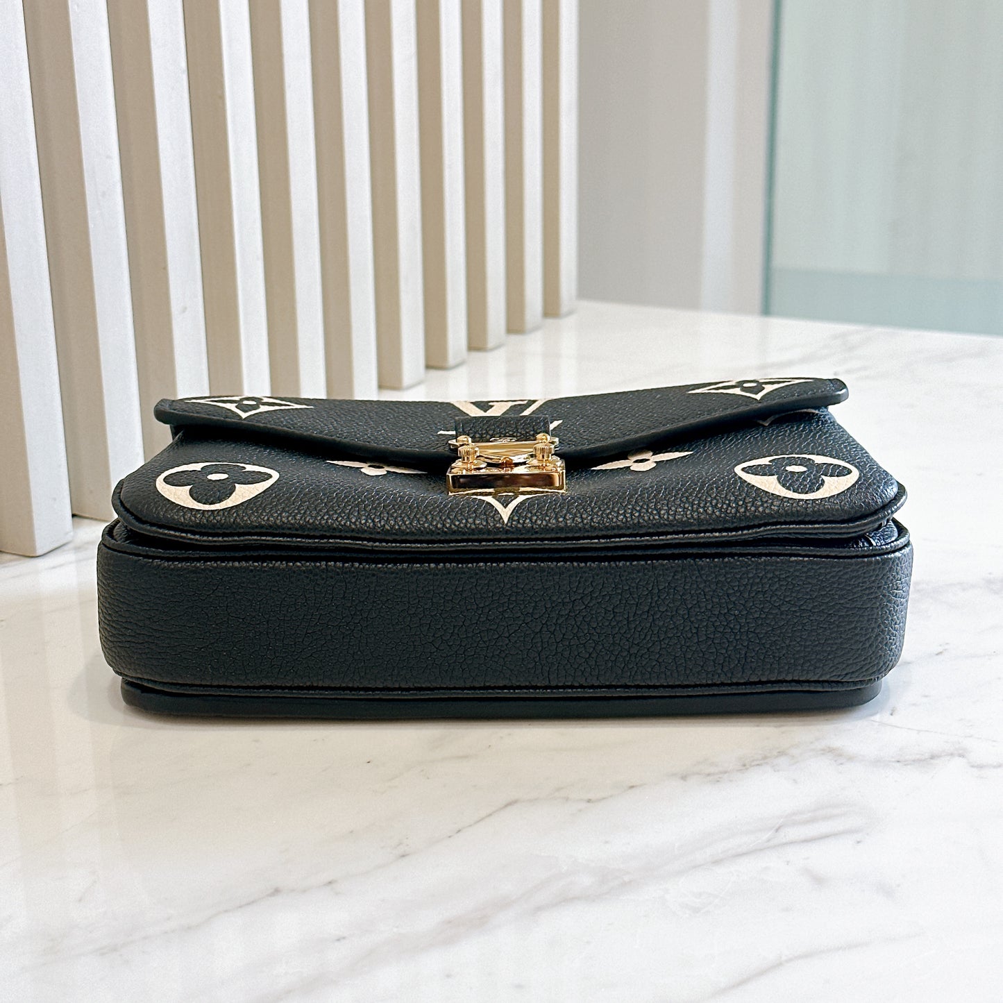 LV Metis East West Bicolor Black / Creme