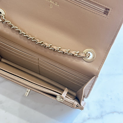 Chanel Trendy CC Wallet On Chain in Beige