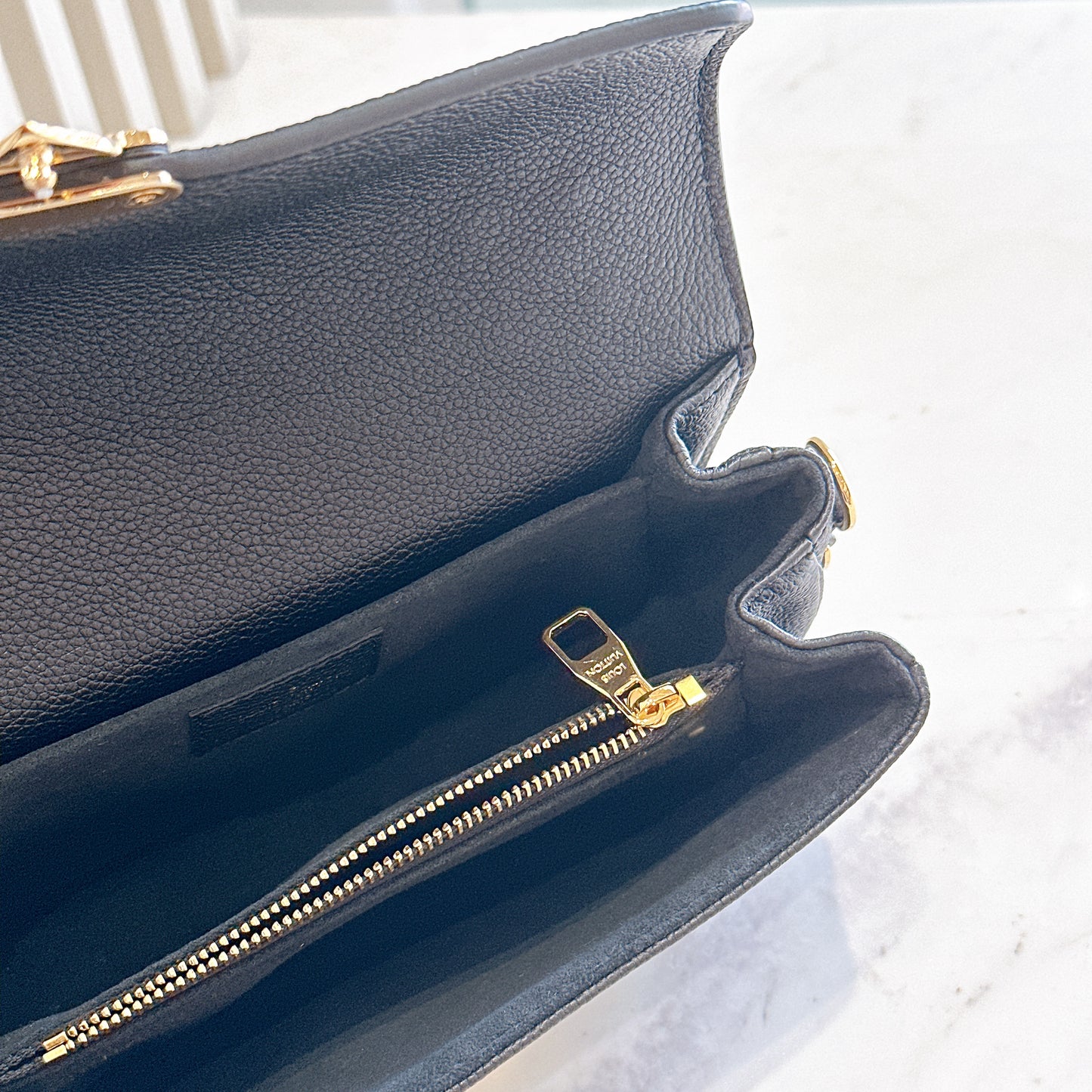 LV Metis East West Bicolor Black / Creme