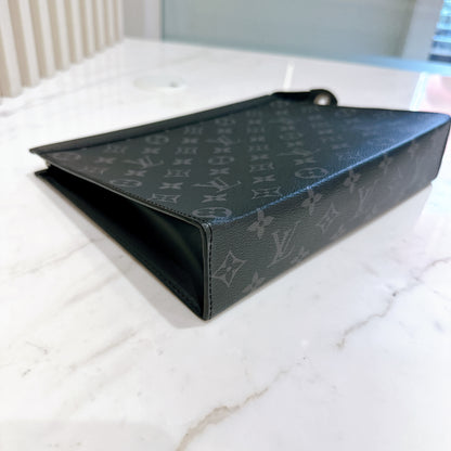 LV Pochette Voyage MM Monogram Eclipse