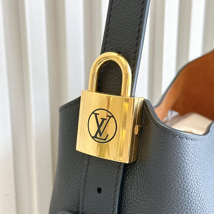 LV Low Key Hobo PM