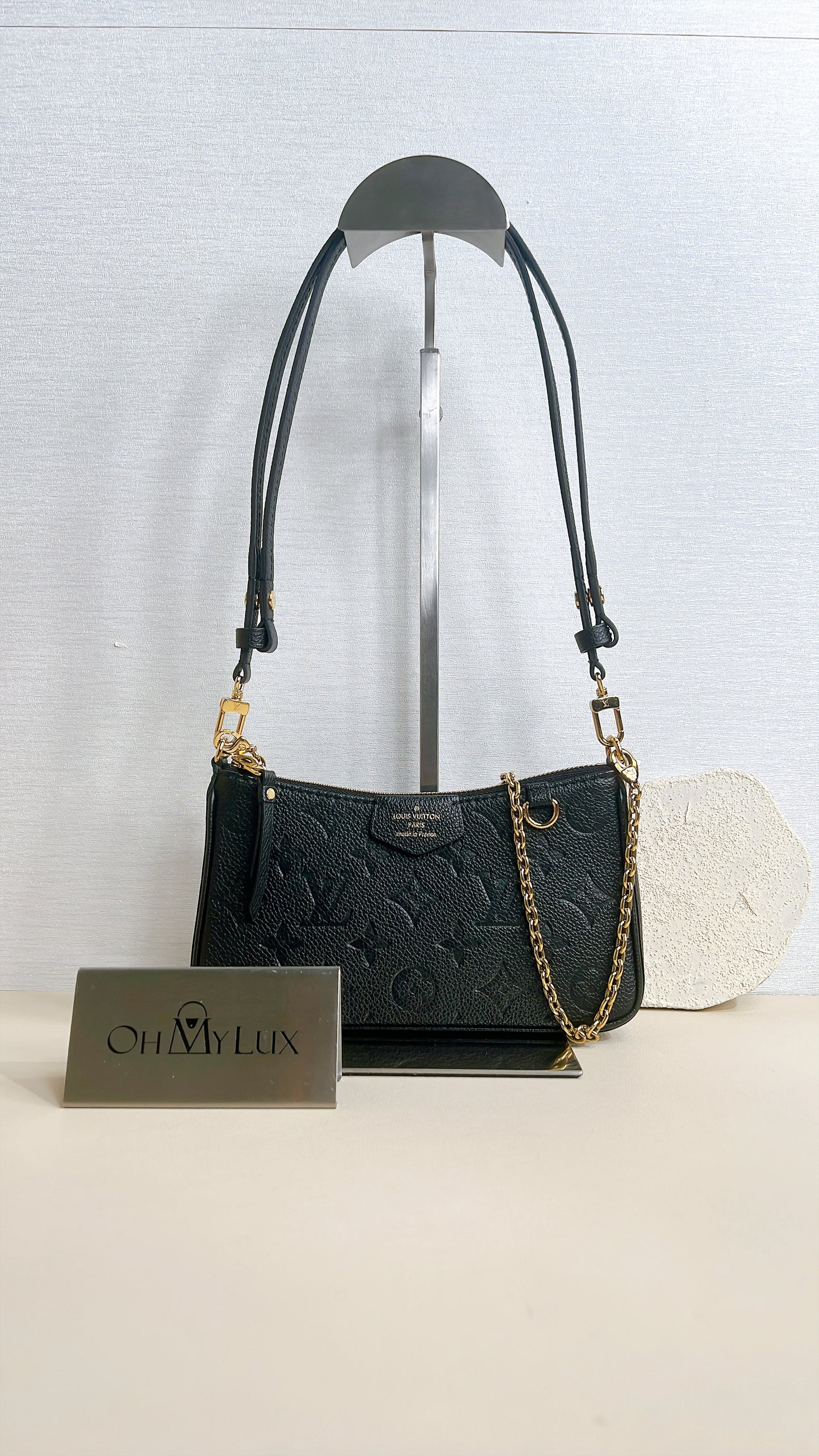 LV Easy Pouch in Black
