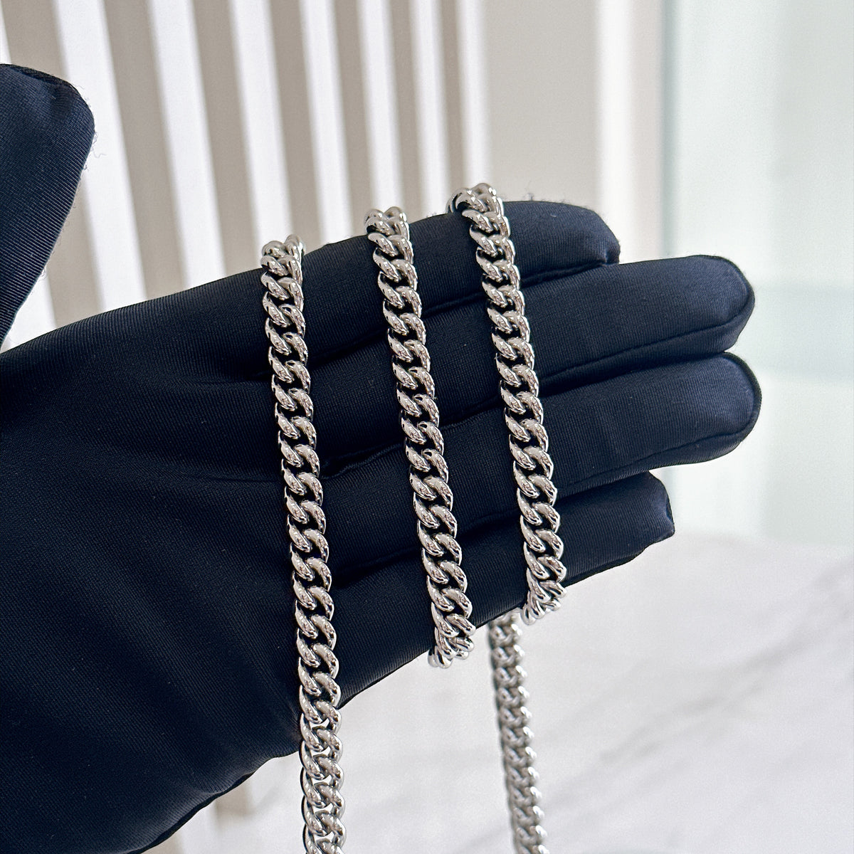 LV Mylockme Chain Pochette