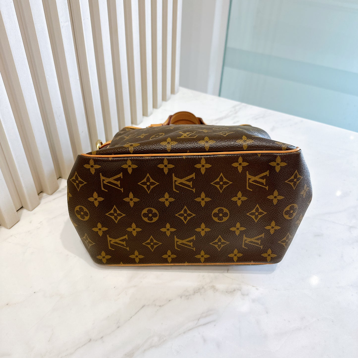 LV Vertical Monogram Batignolles