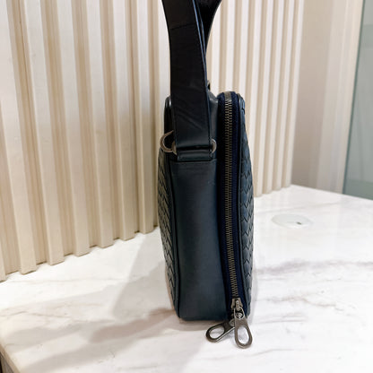 Bottega Veneta Interecciato Crossbody Bag in Blue