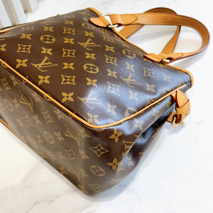 LV Vertical Monogram Batignolles