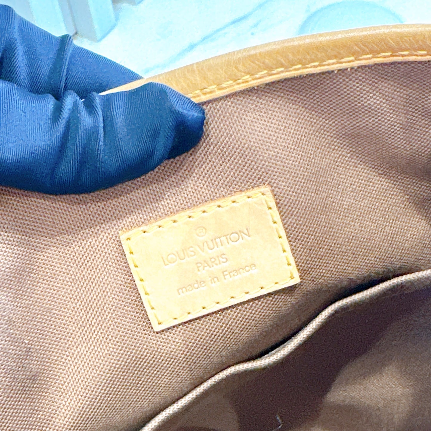 LV Vertical Monogram Batignolles