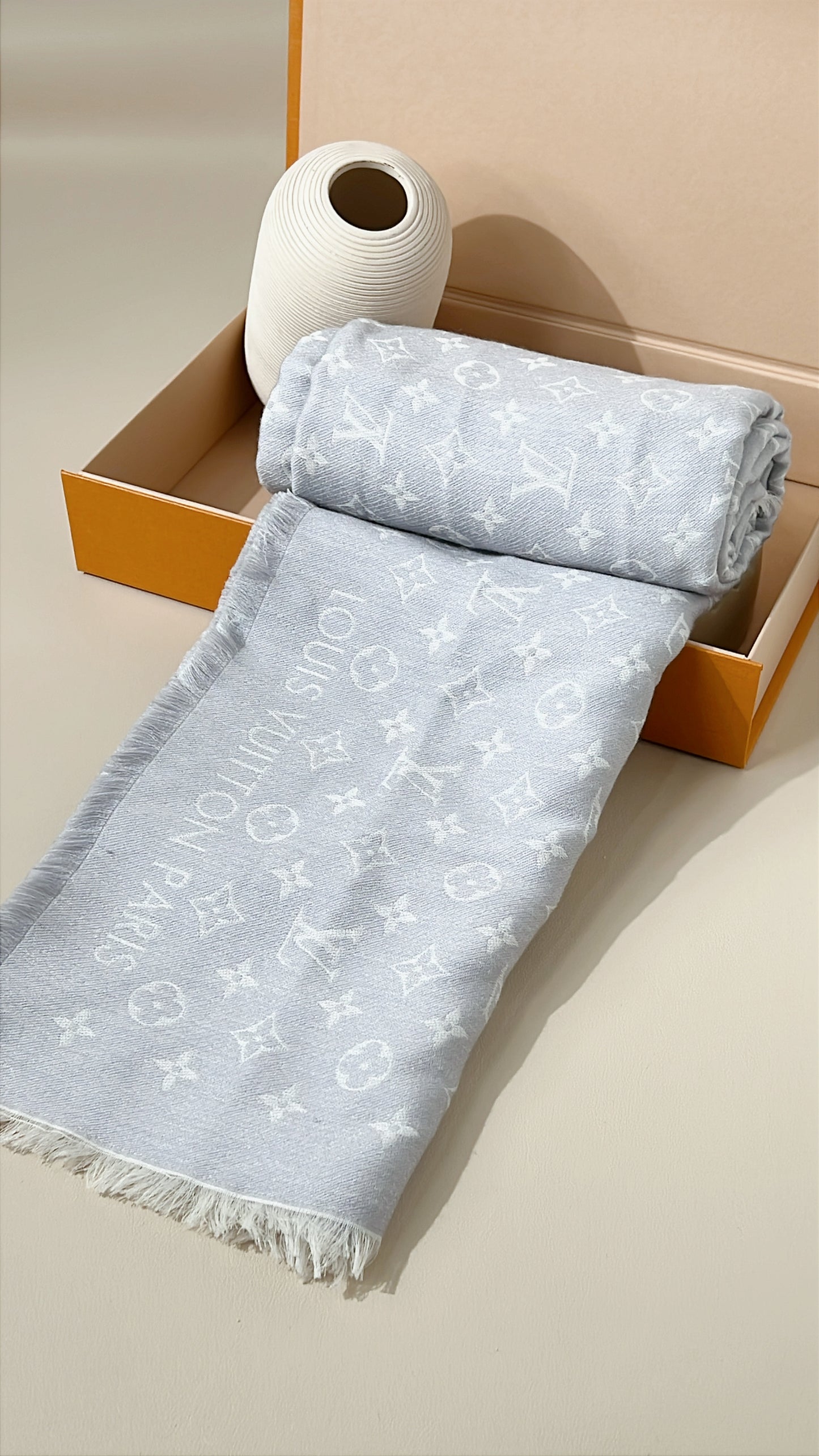 LV My Daily Denim Shawl