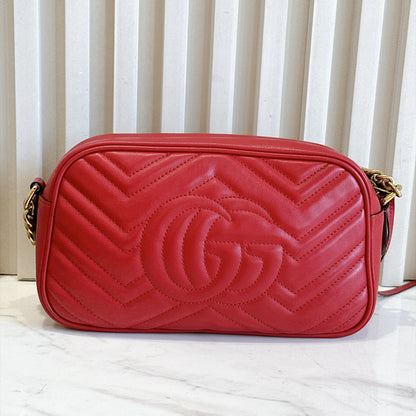 Gucci Marmont Camera Bag in Red Small
