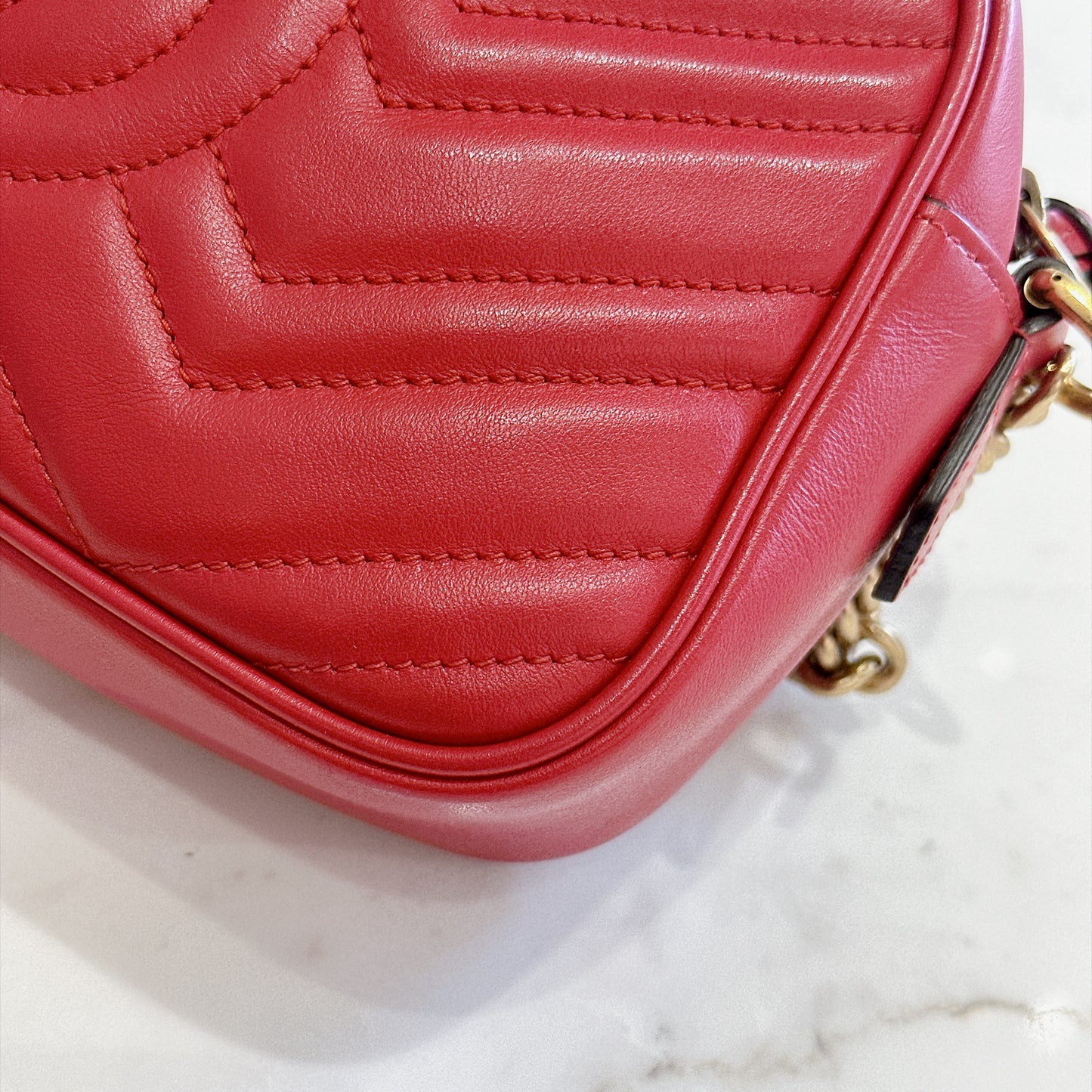 Gucci Marmont Camera Bag in Red Small
