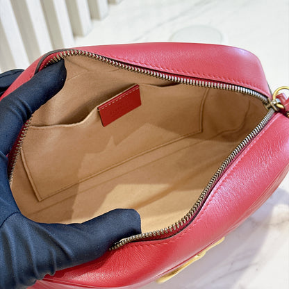 Gucci Marmont Camera Bag in Red Small