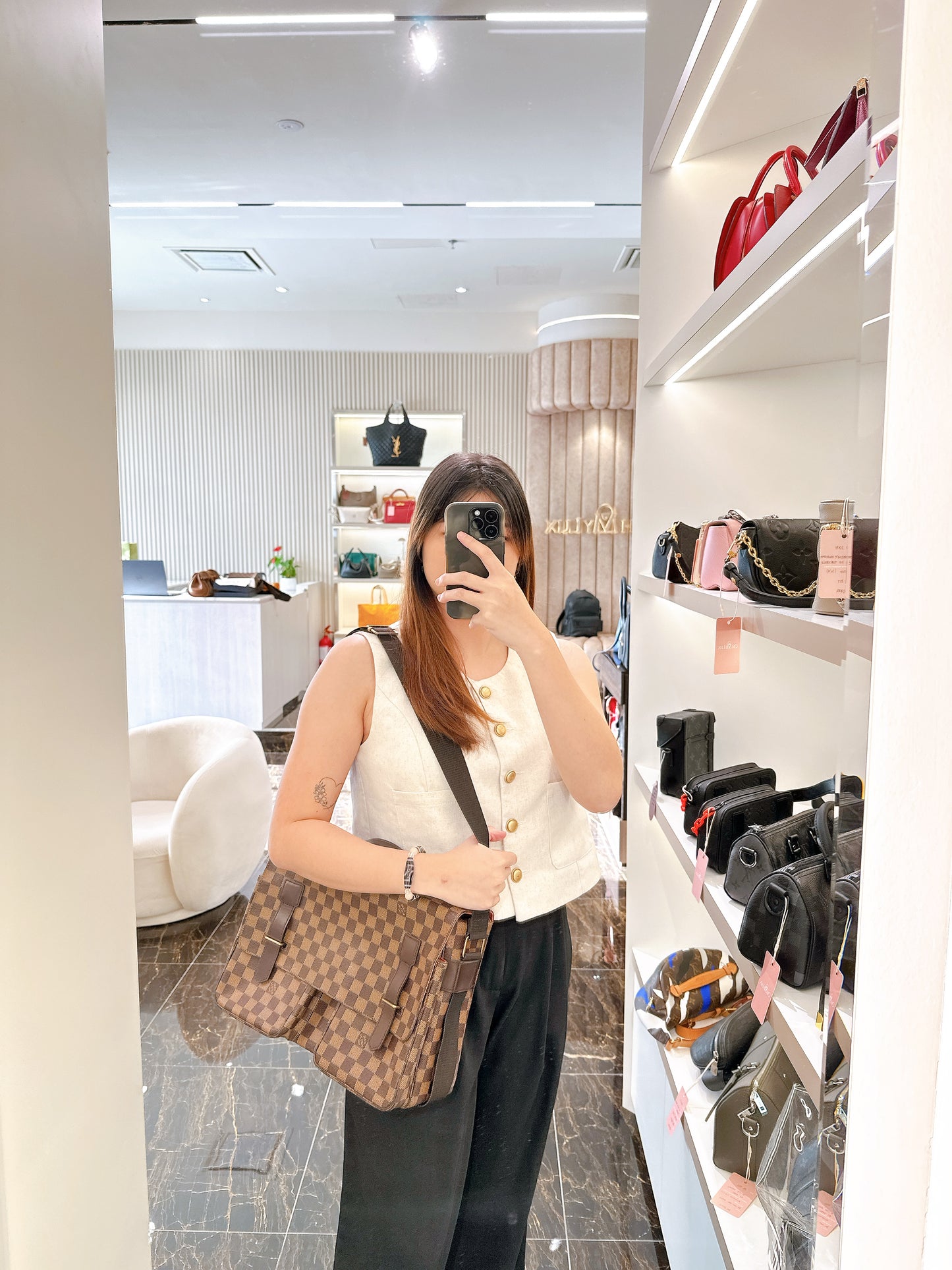 LV Damier Ebene Broadway Messenger Bag