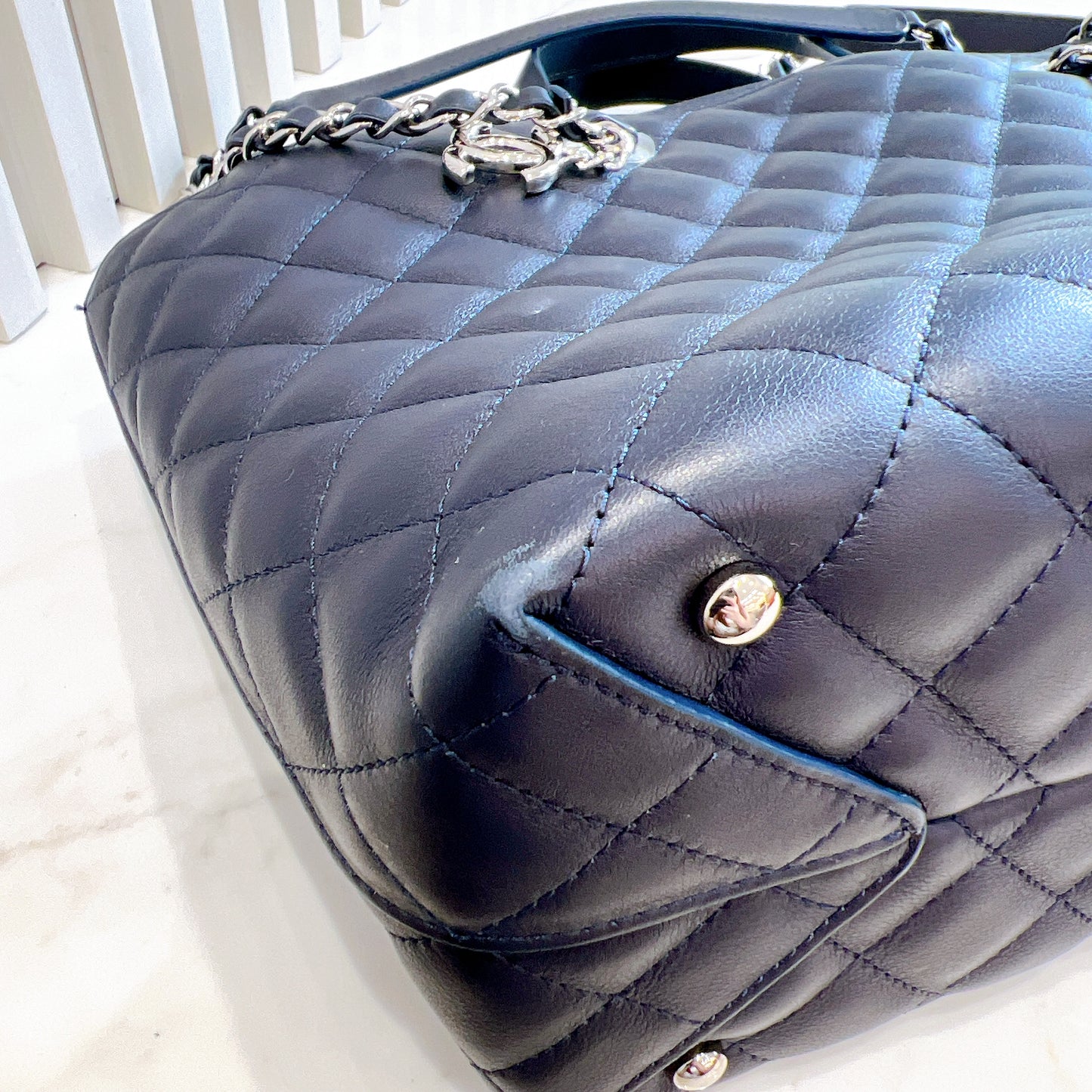 Chanel Shopping Tote In Black