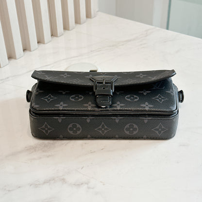 LV Montsouris Wearable Wallet Monogram Eclipse