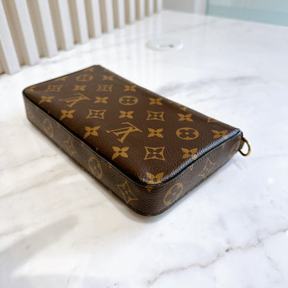 LV Monogram Felicie Pochette