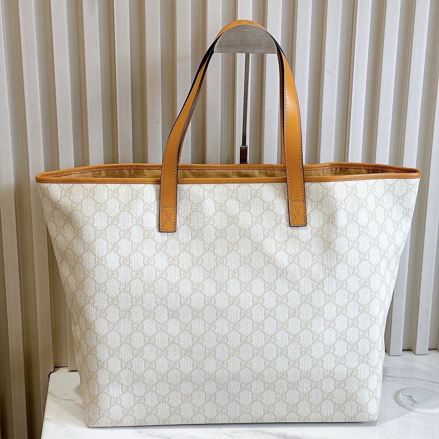 Gucci Supreme GG Tote in White