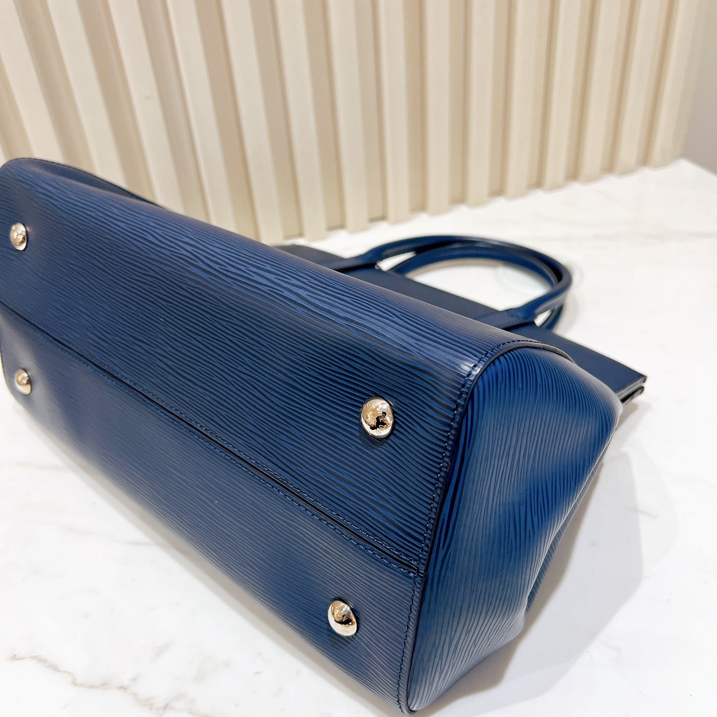 LV Epi Marly MM In Indigo