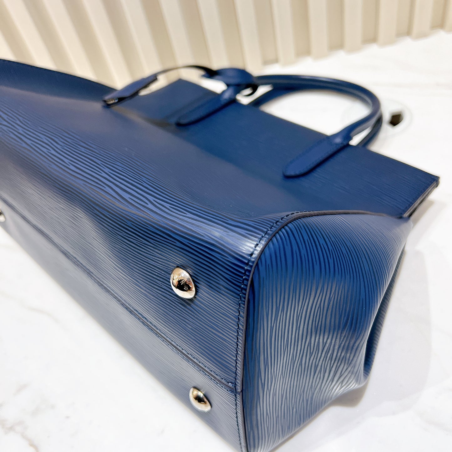 LV Epi Marly MM In Indigo
