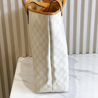 Gucci Supreme GG Tote in White
