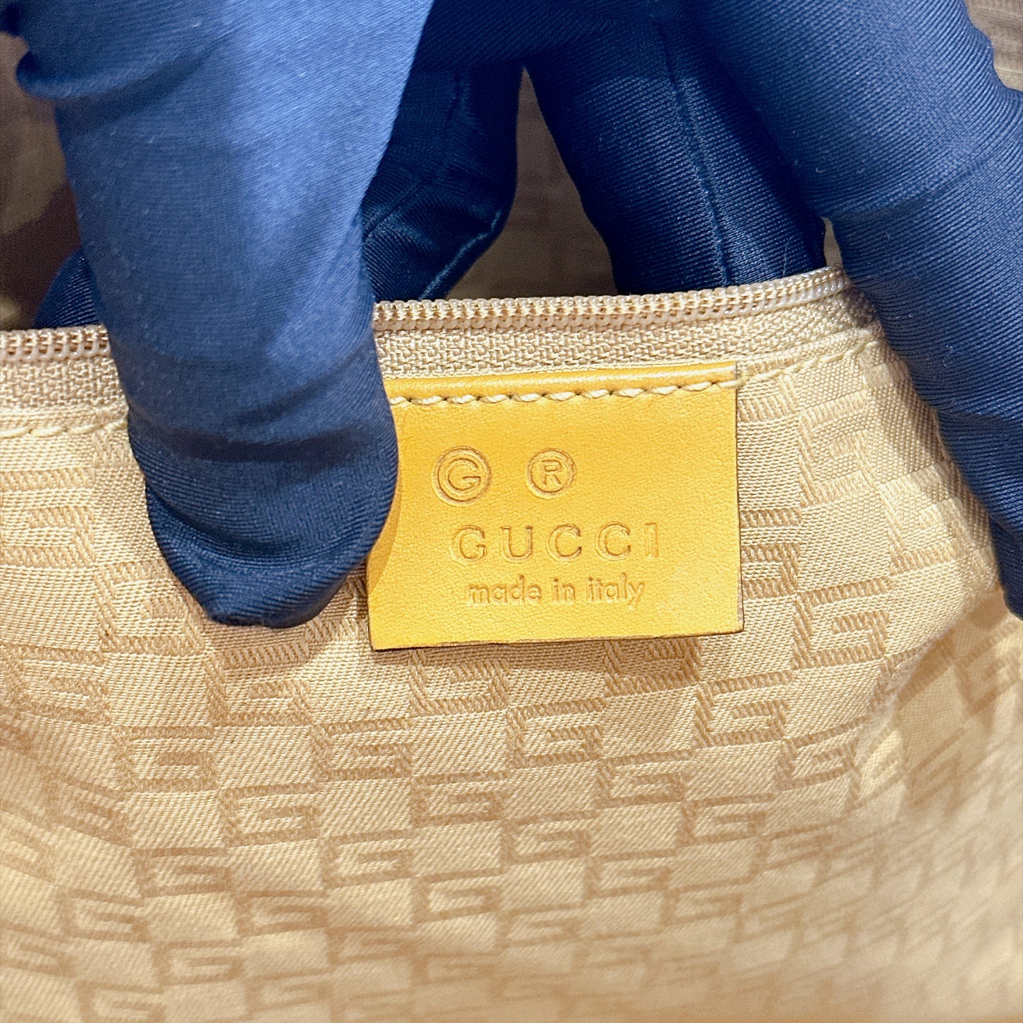 Gucci Supreme GG Tote in White