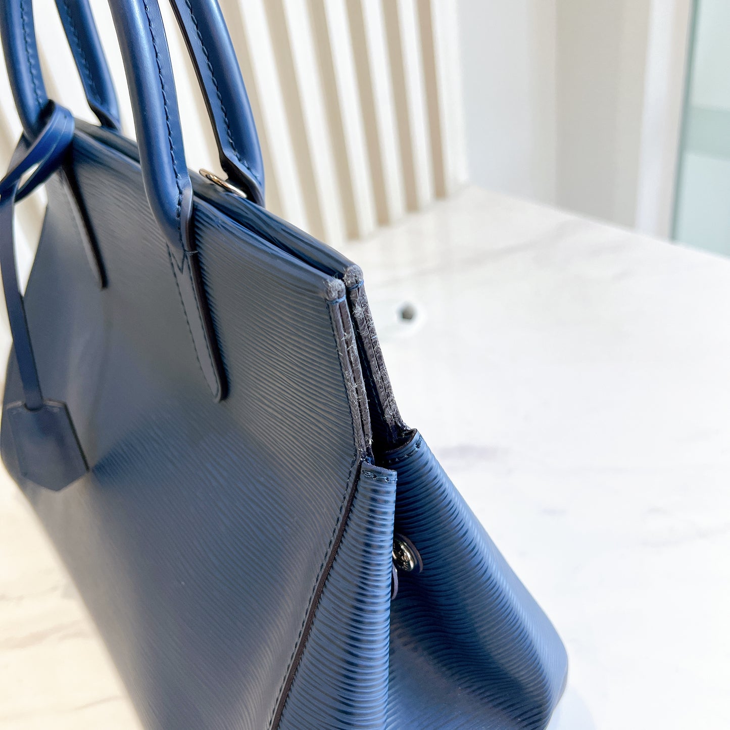 LV Epi Marly MM In Indigo
