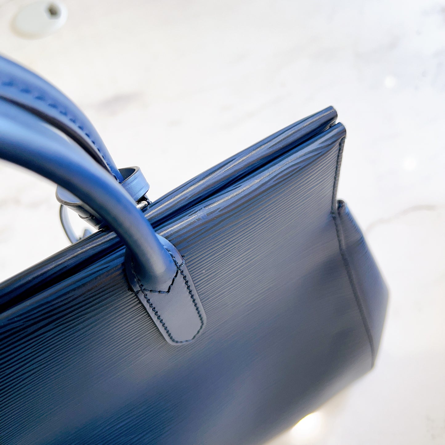LV Epi Marly MM In Indigo