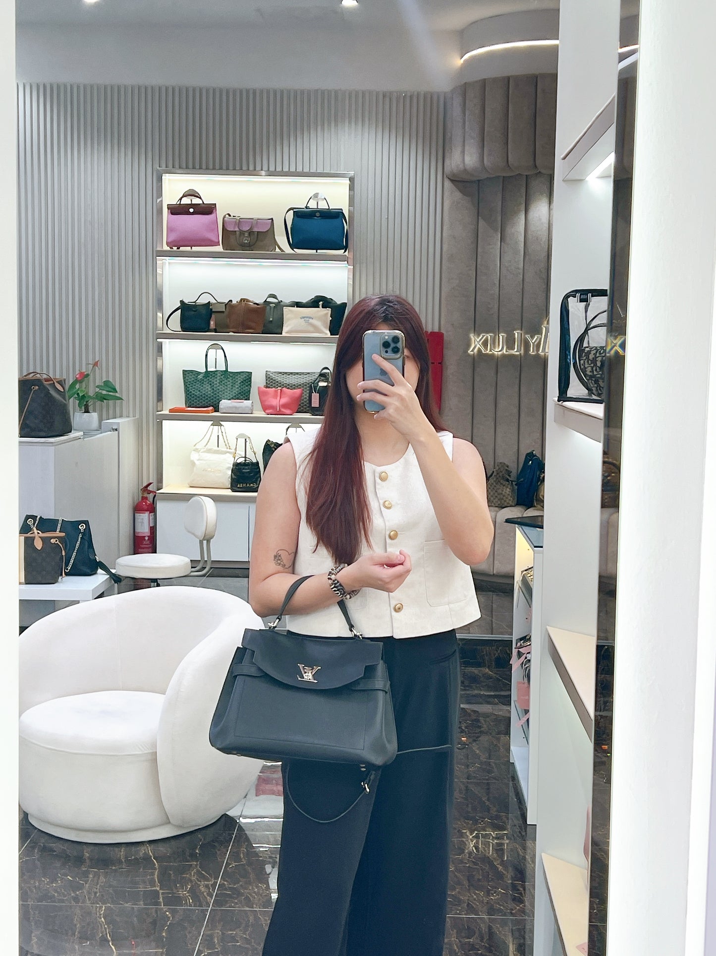 LV Lockme Ever PM in Black