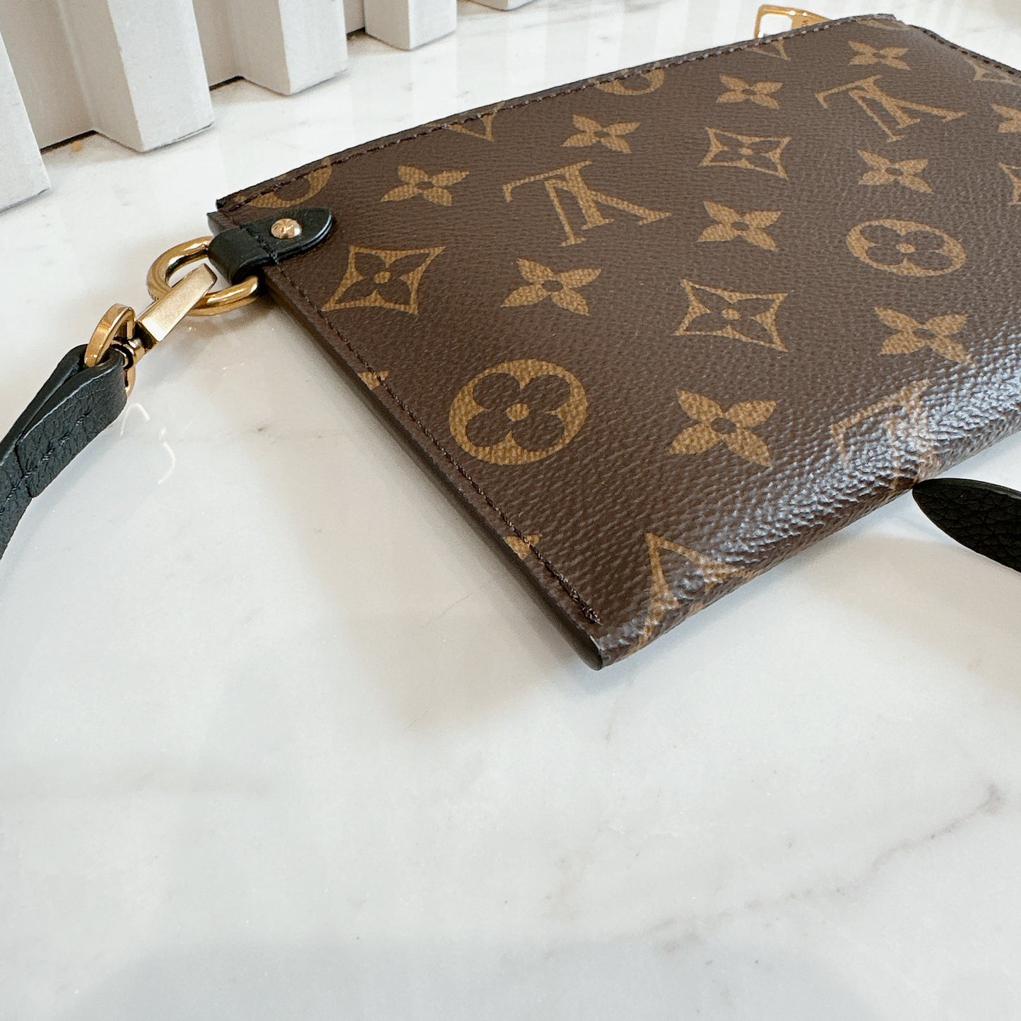 LV Low Key Hobo PM