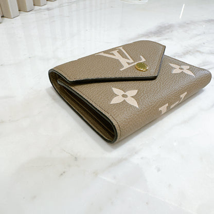LV Victorine Wallet in Tourterelle/Creme