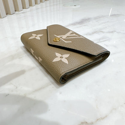 LV Victorine Wallet in Tourterelle/Creme