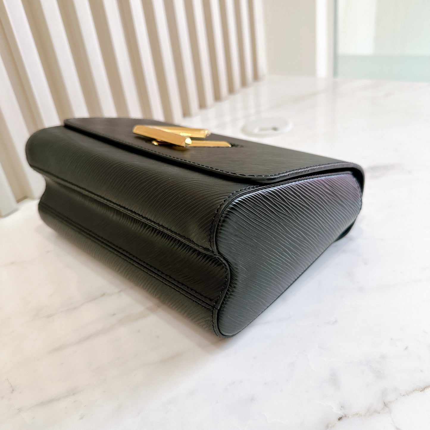 LV Twist MM in Black Epi Leather