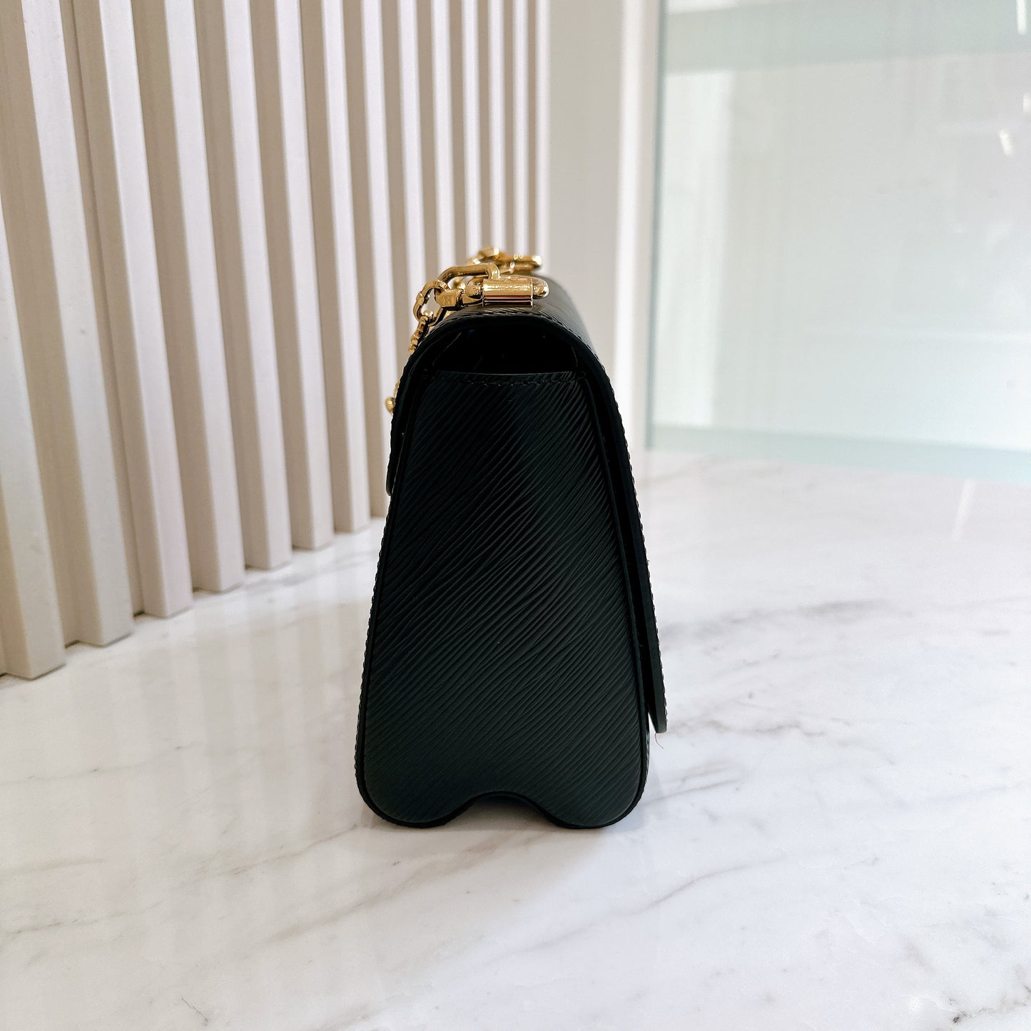 LV Twist MM in Black Epi Leather