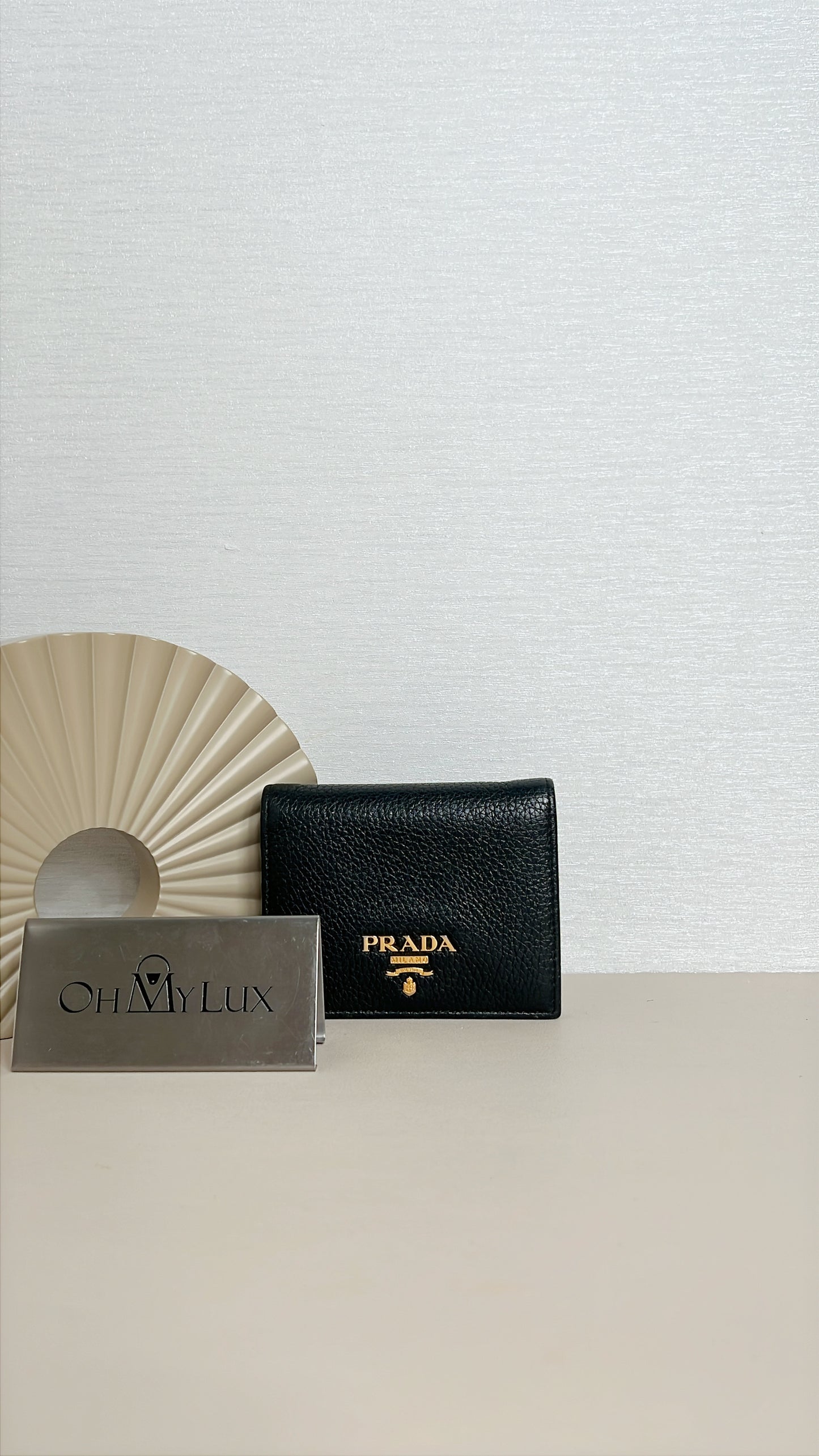 Prada Vitello Grain Bifold Wallet in Black