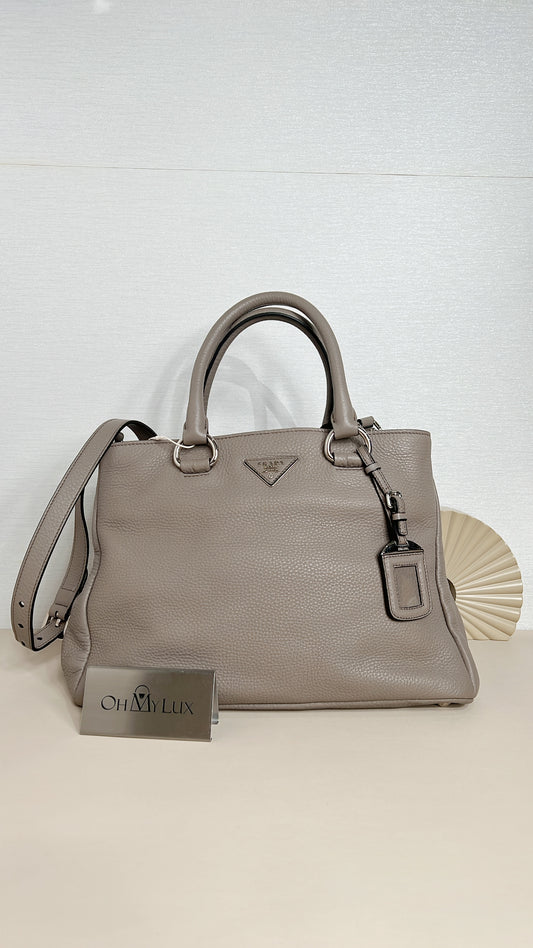 Prada Vitello Daino Leather Shopping Tote in Grey