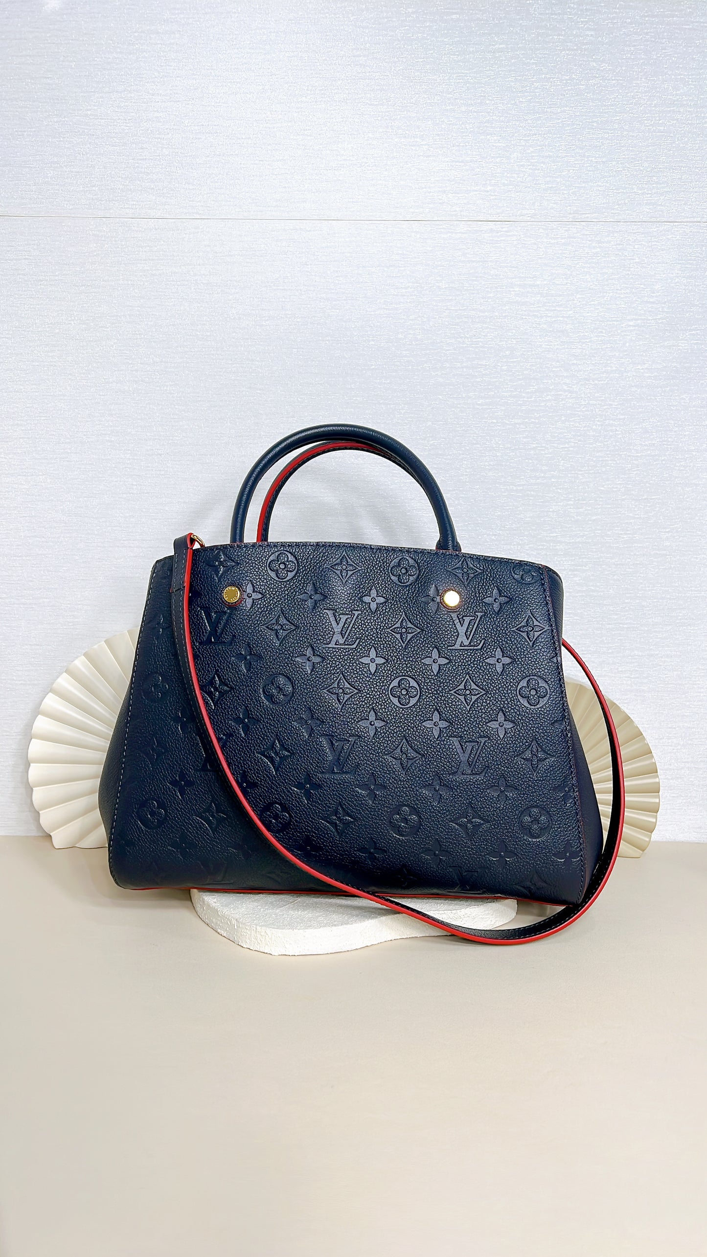 LV Montaigne MM in Marine Rouge