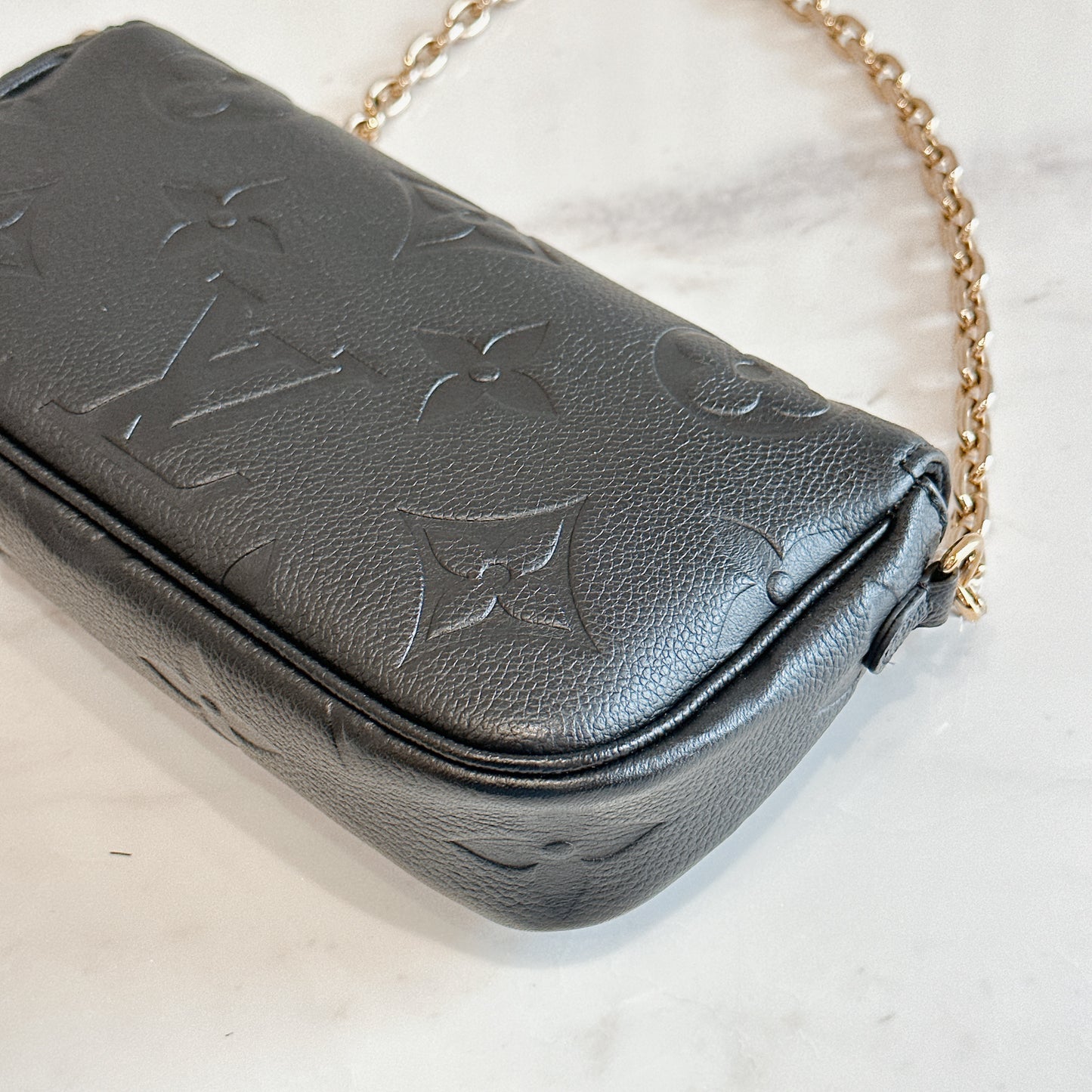 LV Ivy WOC in Black