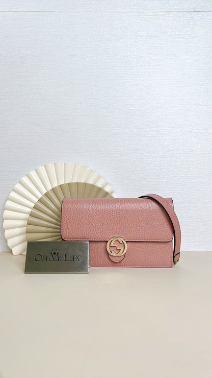 Gucci Interlocking WOC in Pink