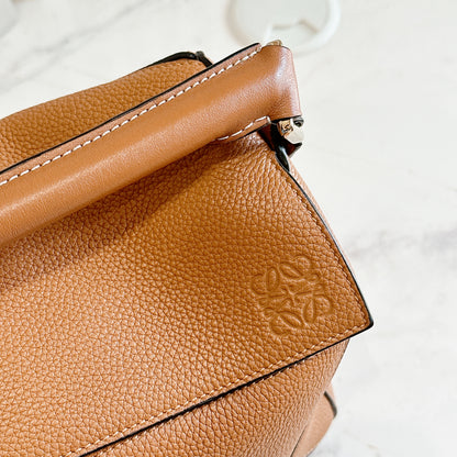 Loewe Puzzle Medium in Tan