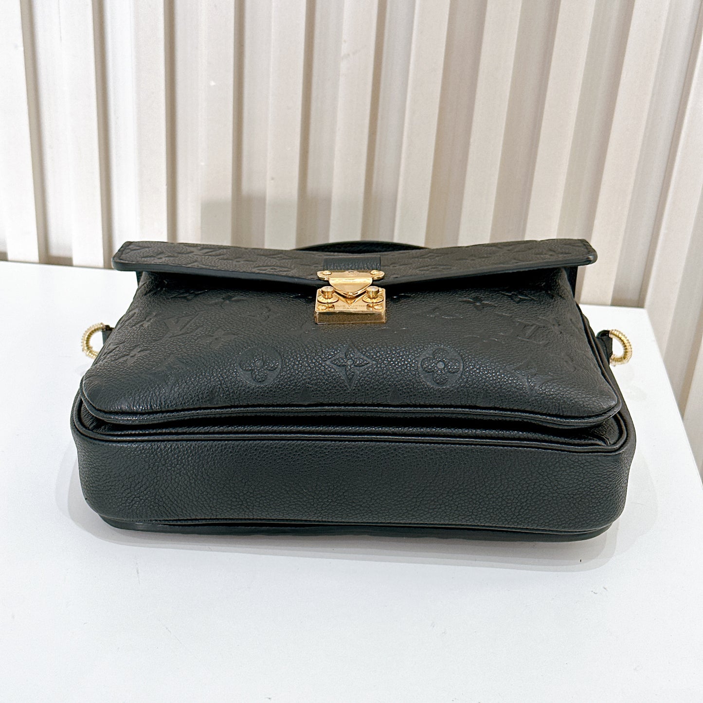 LV Pochette Metis In Black Empreinte Leather