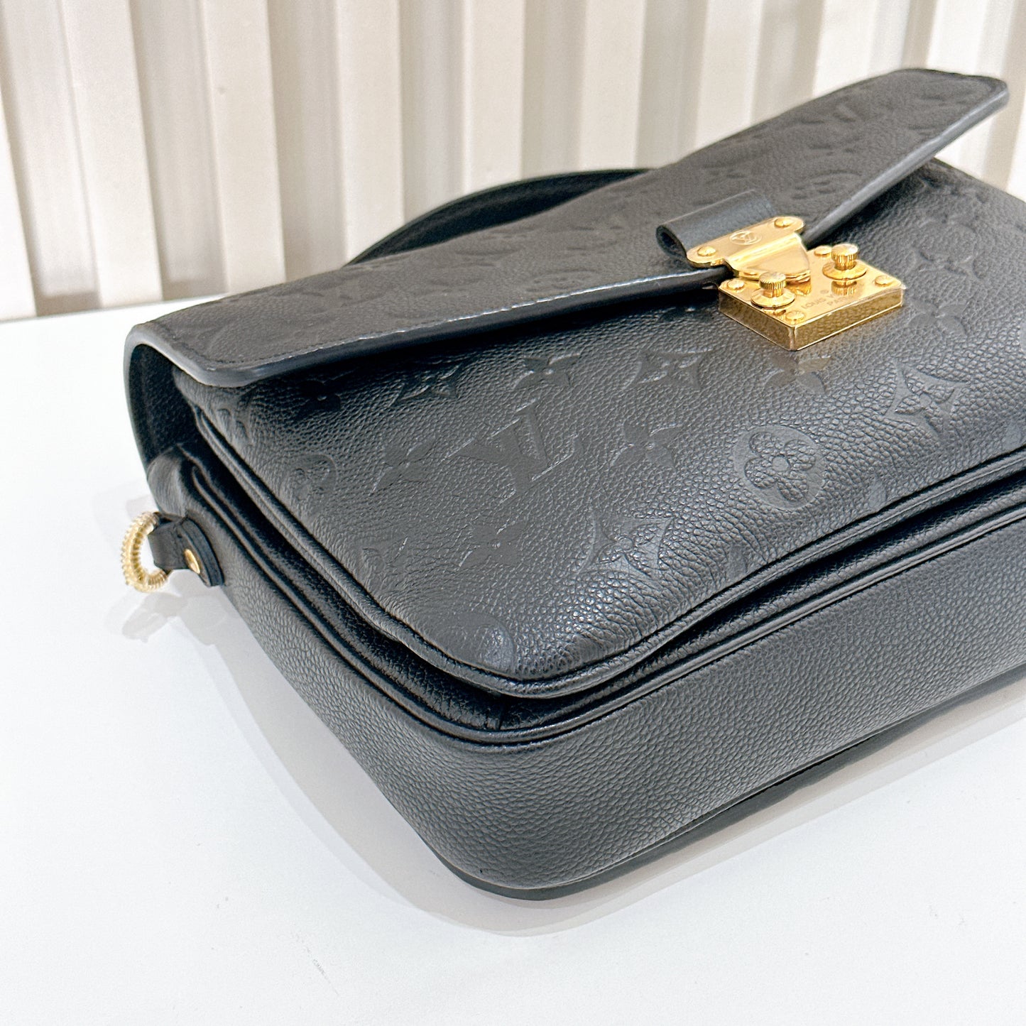 LV Pochette Metis In Black Empreinte Leather