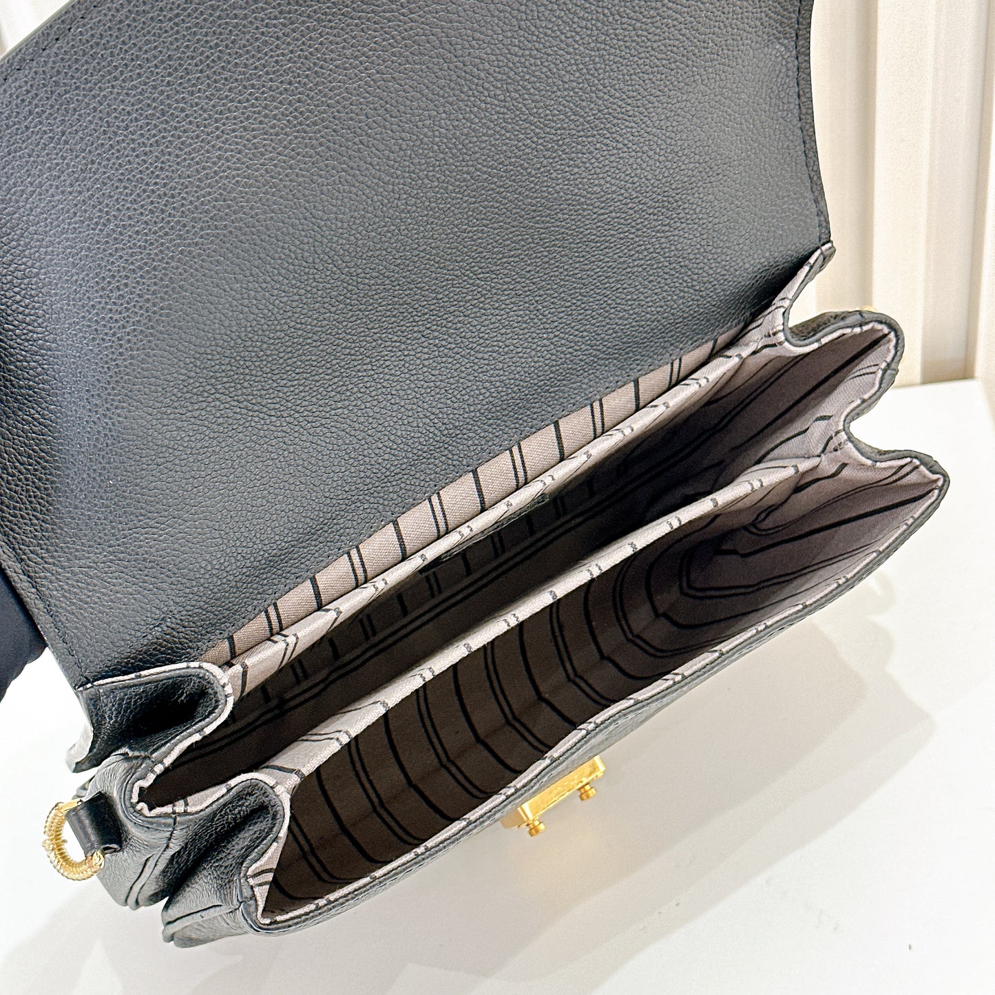 LV Pochette Metis In Black Empreinte Leather