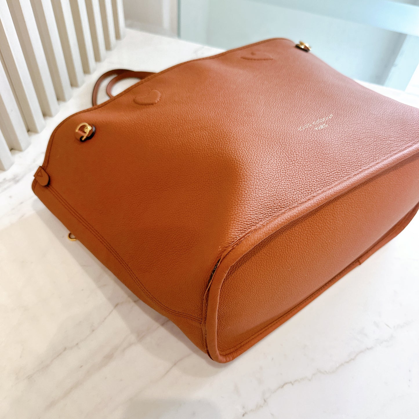 LV Neverfull Inside Out MM in Tan