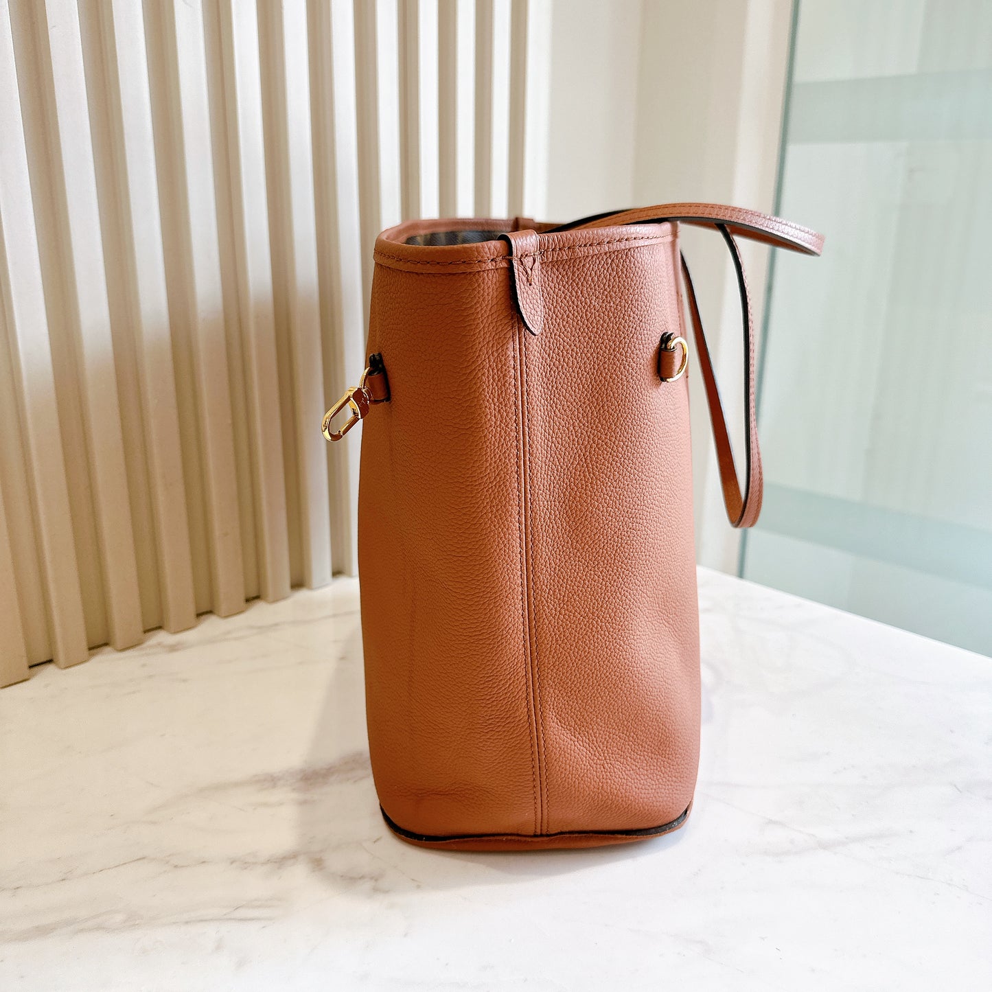 LV Neverfull Inside Out MM in Tan