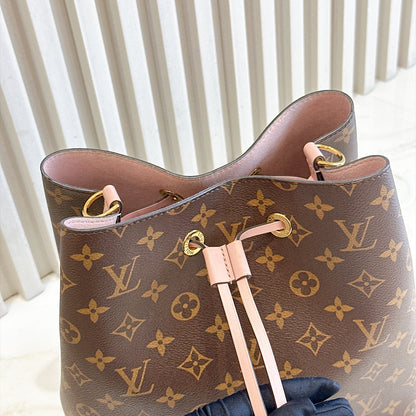 LV Neo Noe MM in Pink